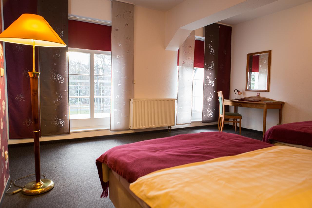 Internat Schloss Spiegelberg Neustadt  Zimmer foto